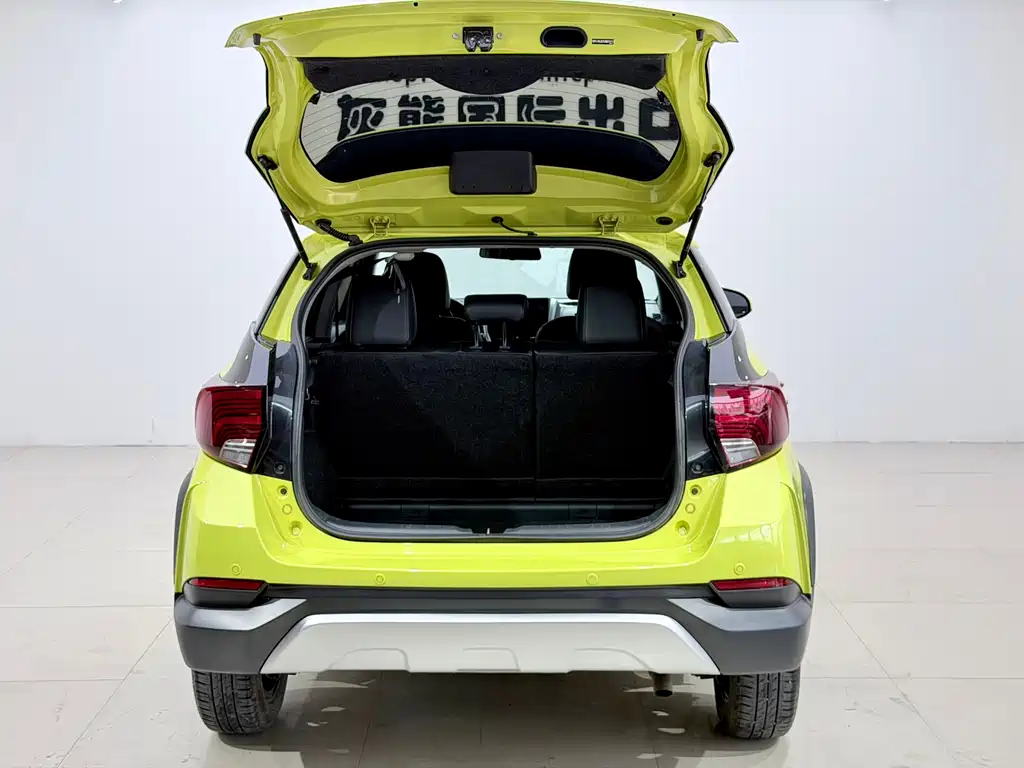 Toyota Yaris L 2021 — фото 14