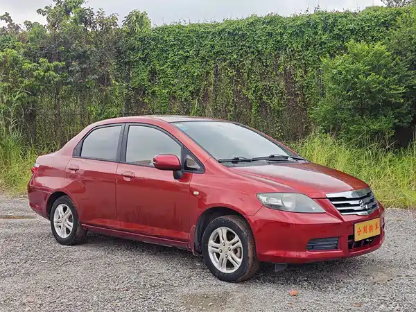 Everus S1 2013
