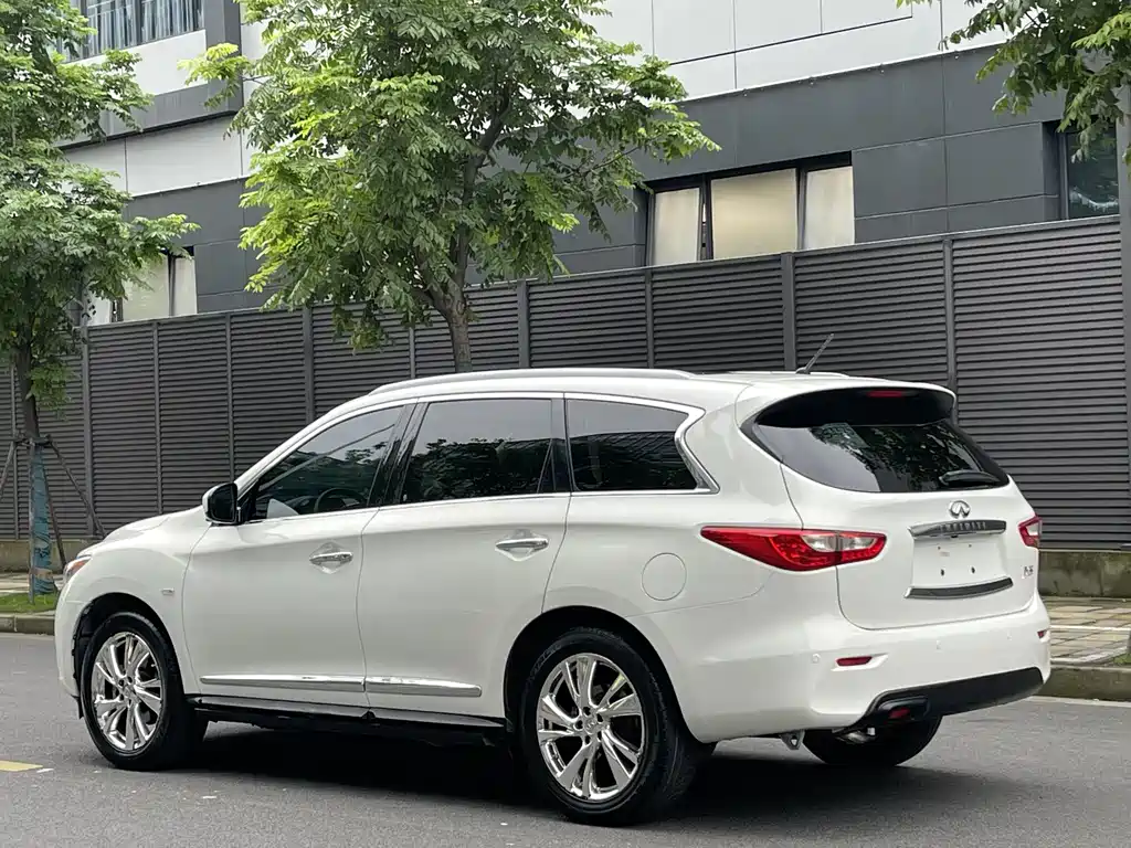 Infiniti JX 2014