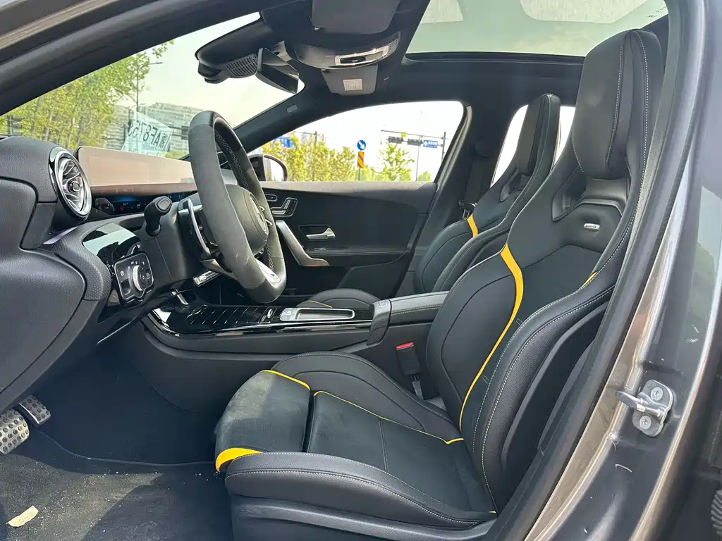 Mercedes-Benz A-Class AMG 2024 — фото 8