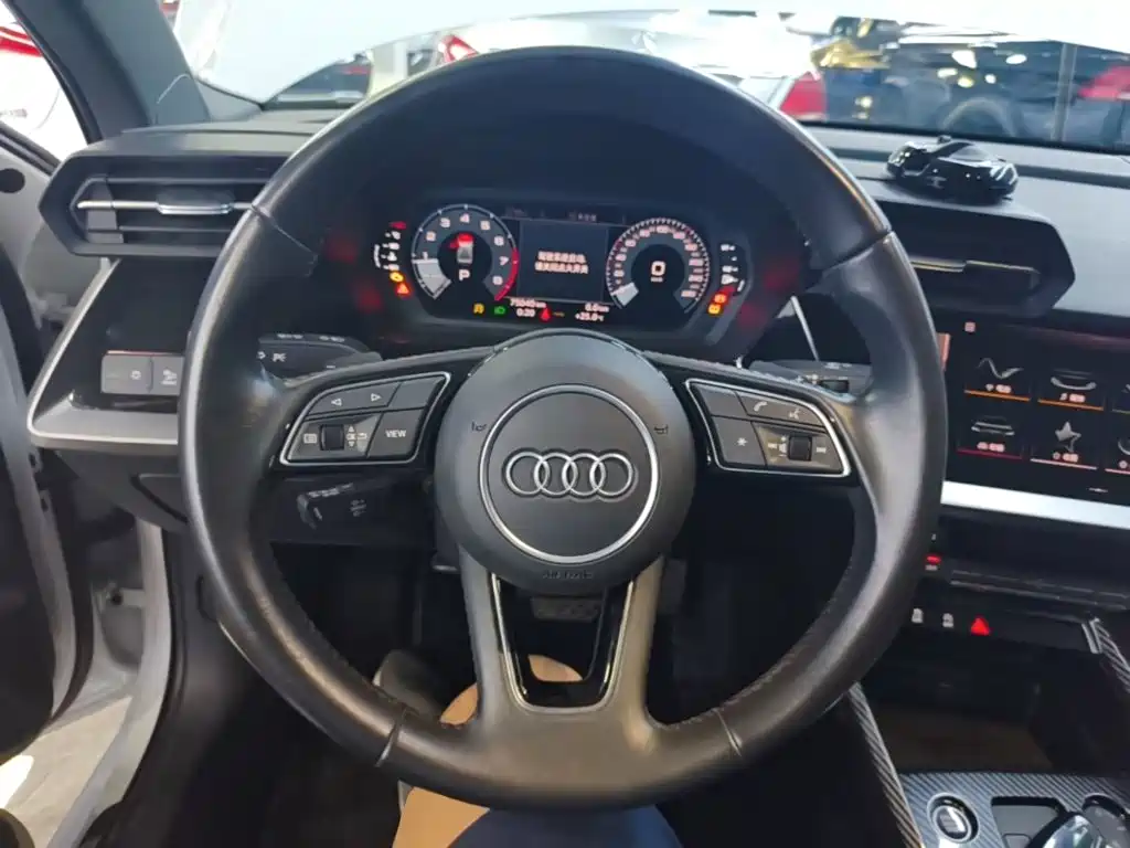 Audi A3 2021 — фото 11