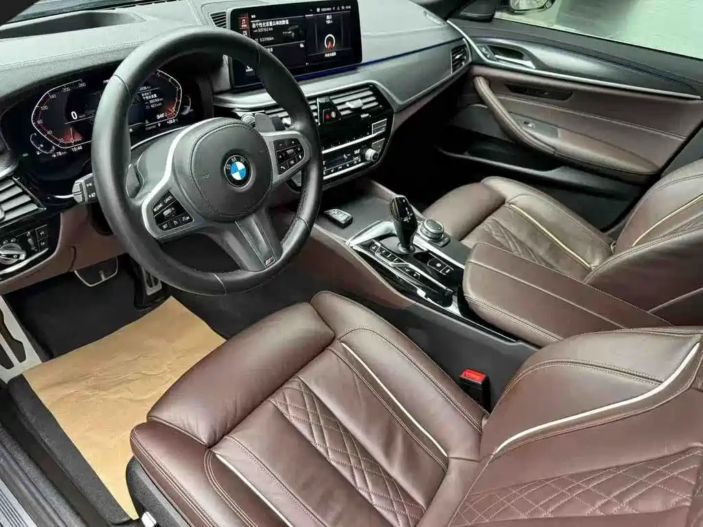 BMW 5 Series 2022
