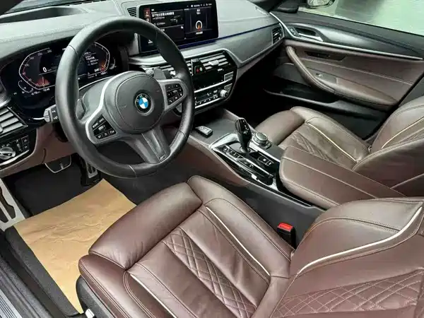 BMW 5 Series 2022