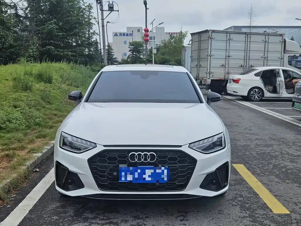 Audi A4L 2023