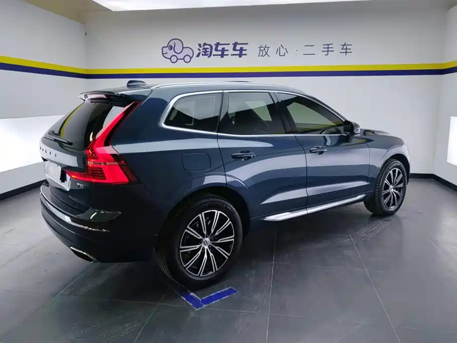 Volvo XC60 2021 — фото 3
