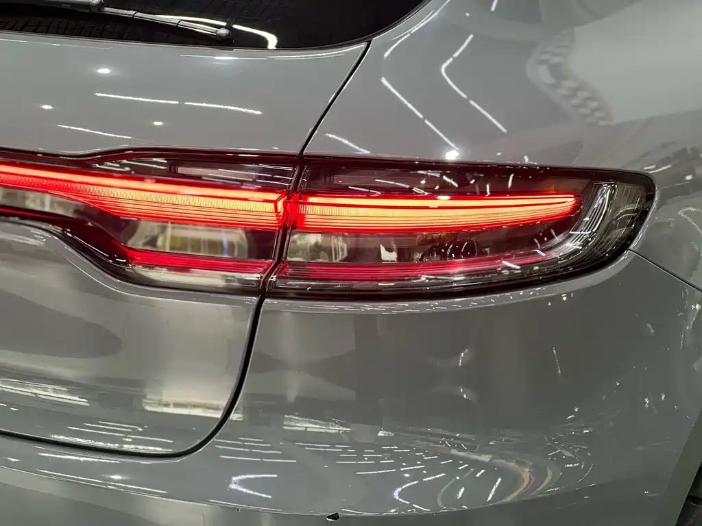 Porsche Macan 2019 — фото 13