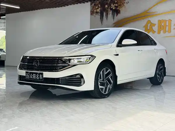 Volkswagen Sagitar 2024