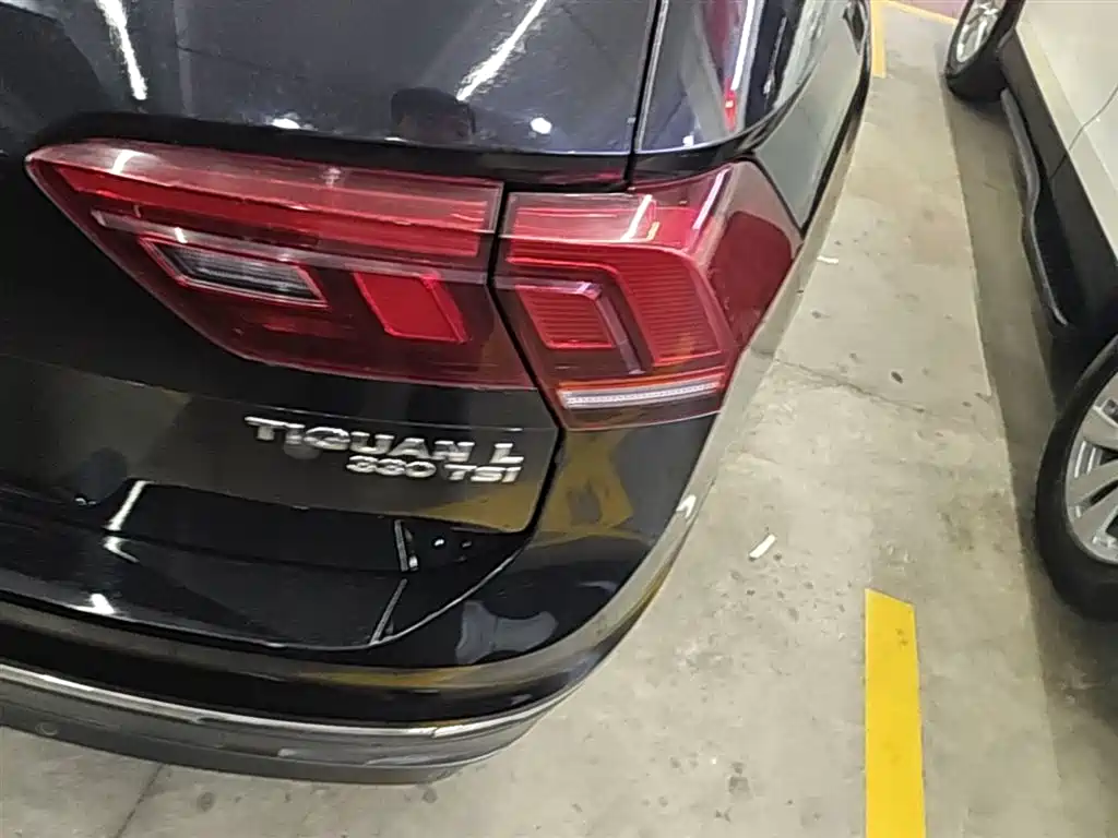 Volkswagen Tiguan L 2019 — фото 8