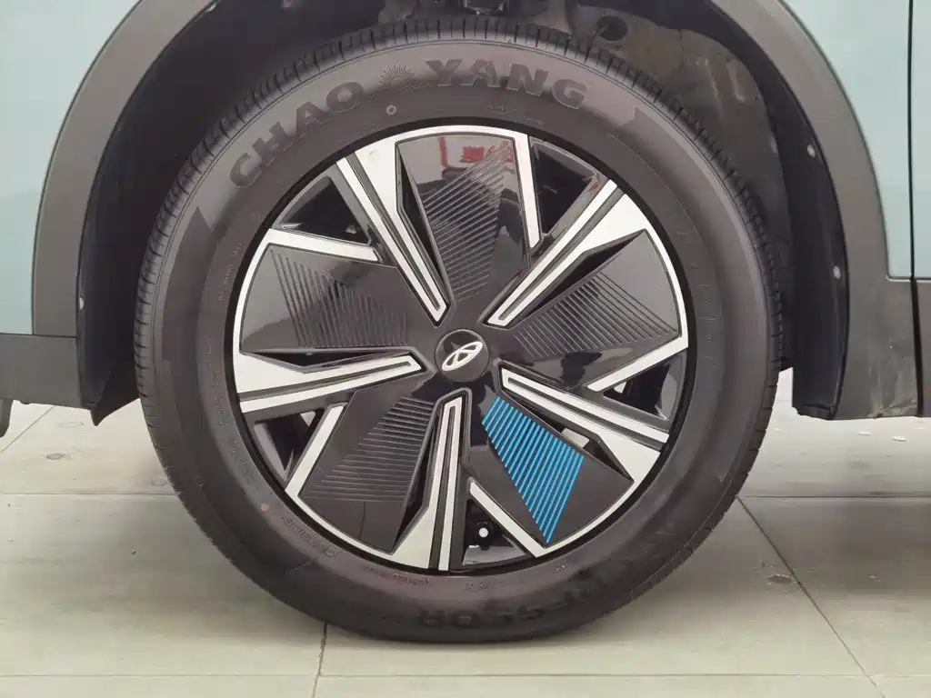 Chery Tiggo 7 PLUS New Energy 2023 — фото 17