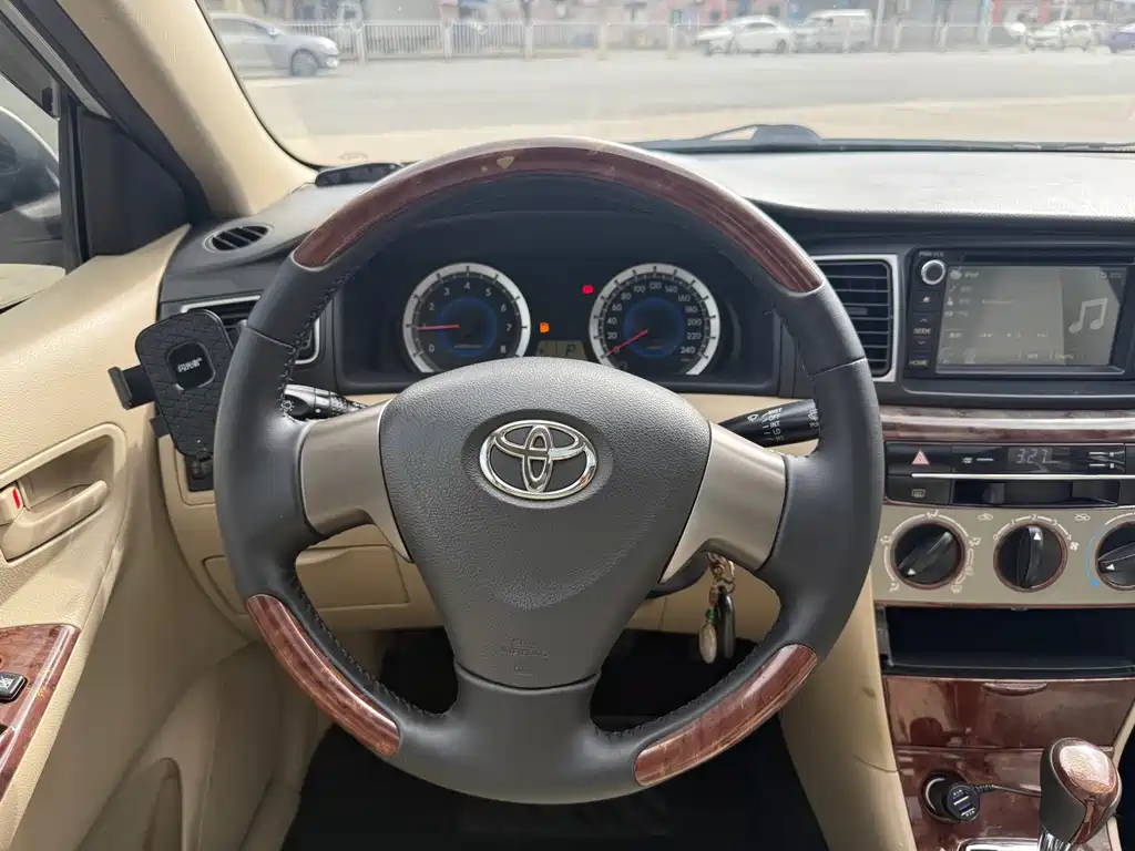 Toyota Corolla 2016 — фото 12