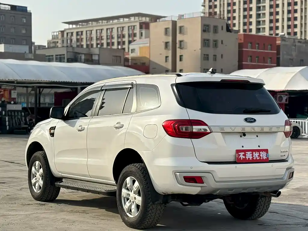 Ford Everest 2021