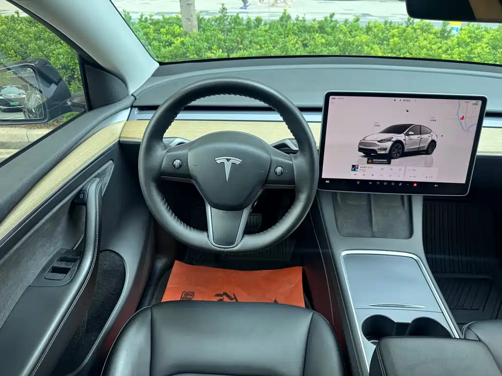 Tesla Model Y 2022 — фото 14