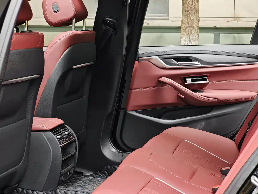 BMW 5 Series 2021 — фото 15