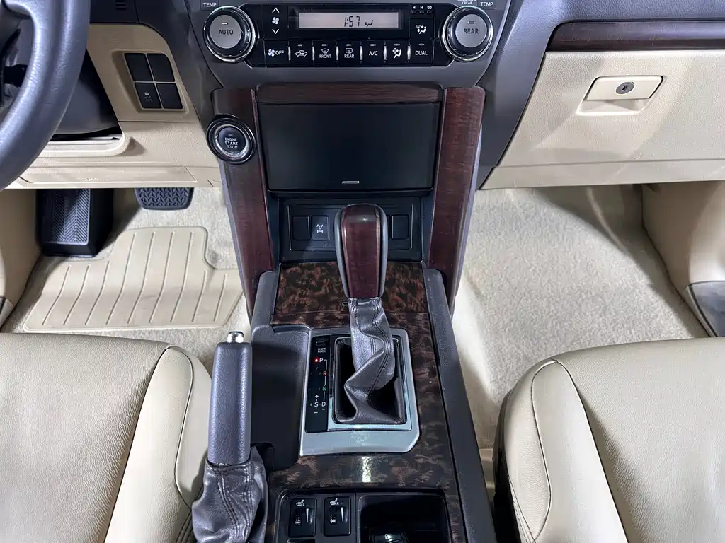 Toyota Prado 2016 — фото 10