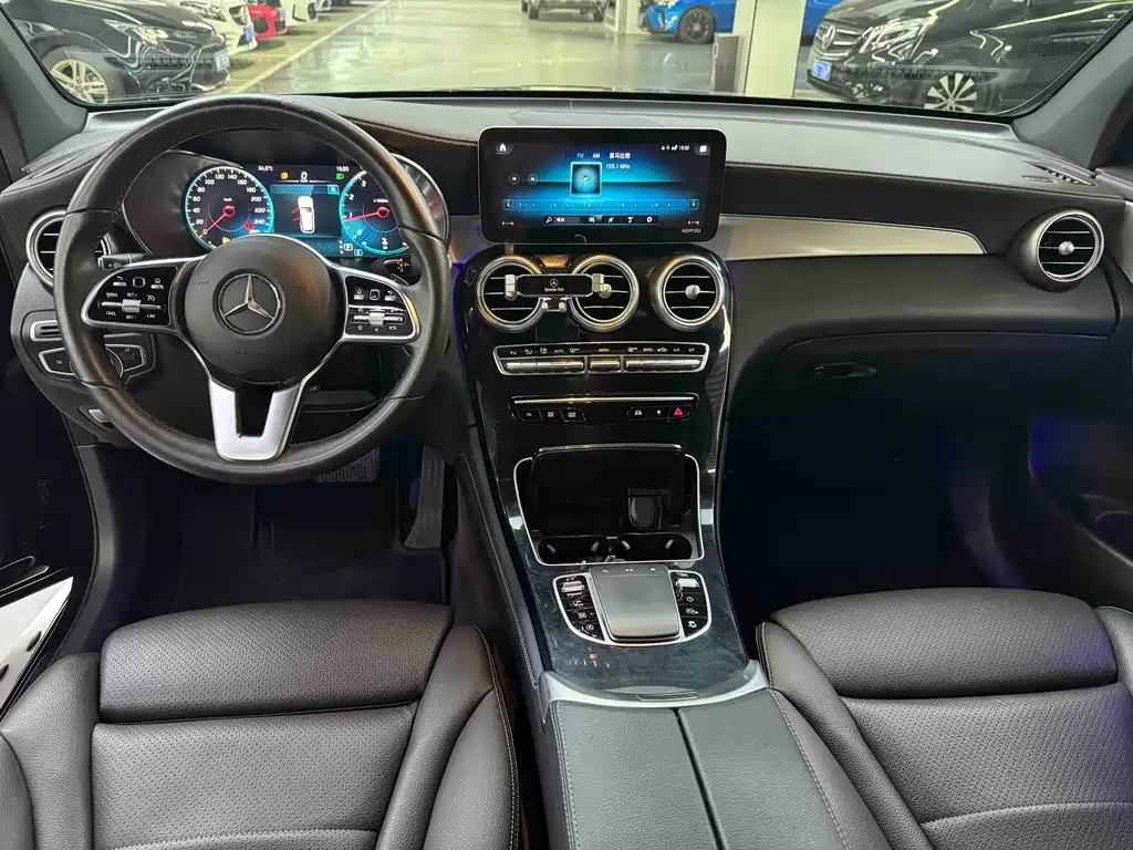 Mercedes-Benz GLC 2021