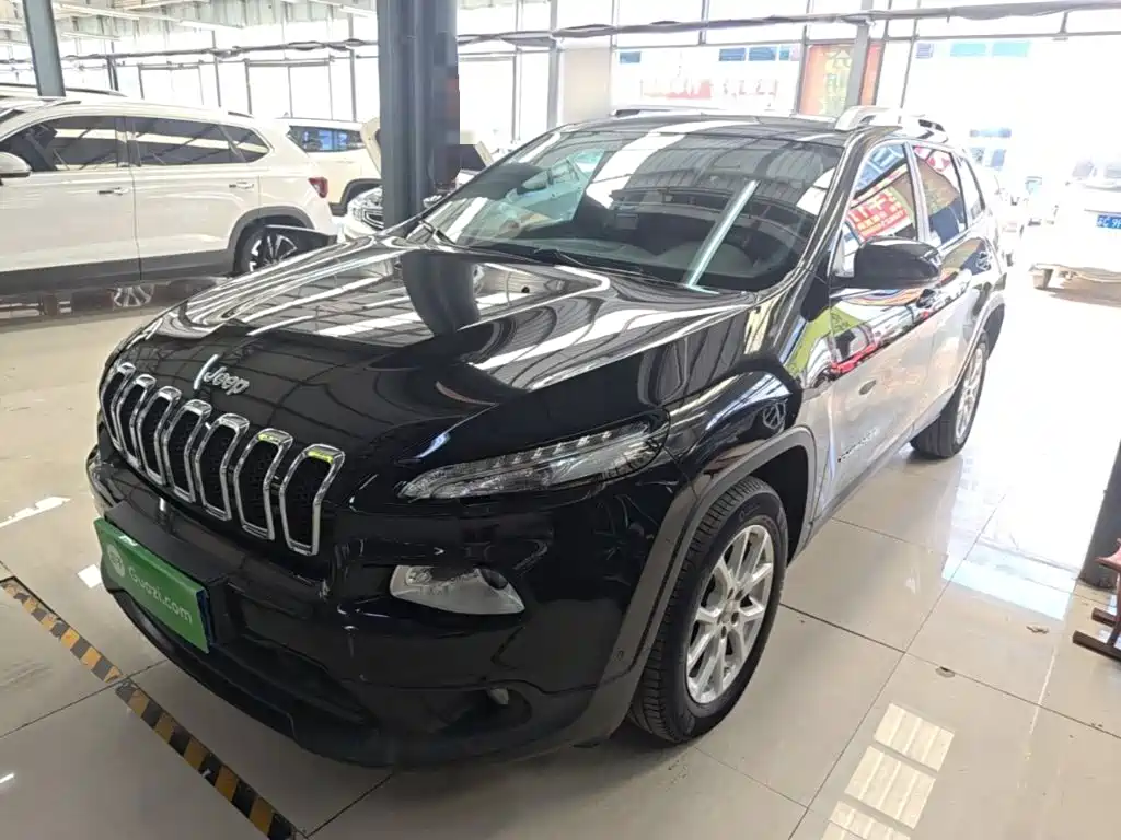 Jeep Cherokee 2017 — фото 1