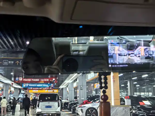 Toyota Camry 2016