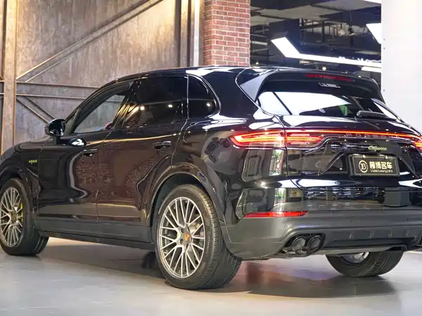 Porsche Cayenne New Energy 2023