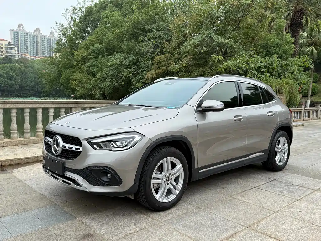 Mercedes-Benz GLA 2023 — фото 1