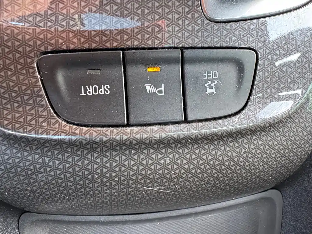 Chevrolet Malibu XL 2021 — фото 18