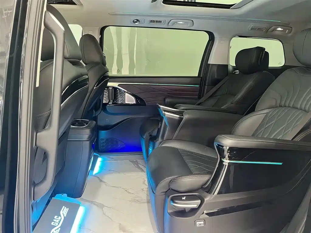 GAC Motor Trumpchi M8 2023 — фото 6