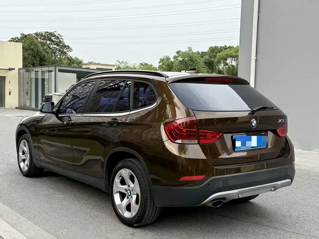 BMW X1 2013 — фото 4