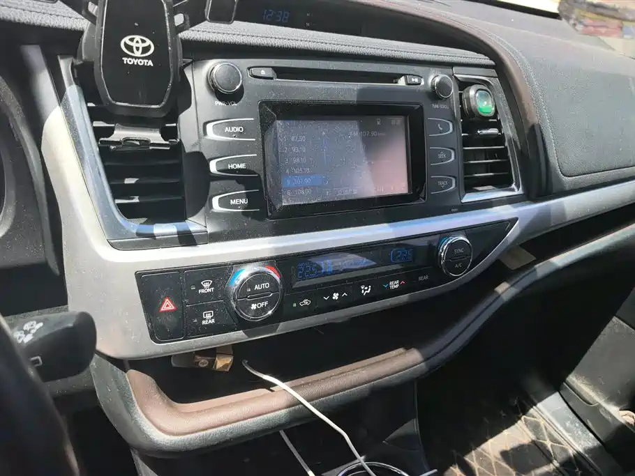 Toyota Highlander 2018 — фото 13