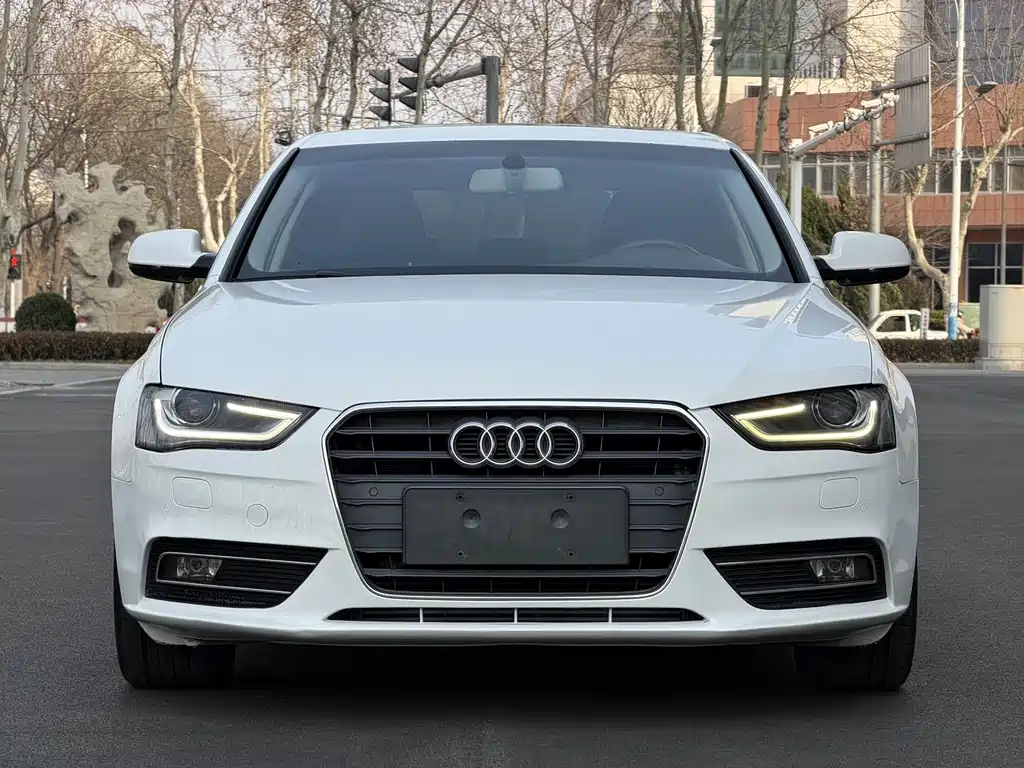 Audi A4L 2014