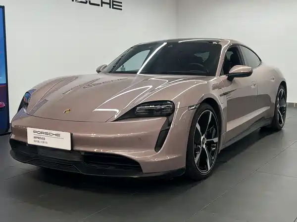 Porsche Taycan 2021