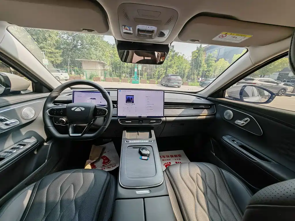 Chery Fengyun A8L 2025 — фото 10
