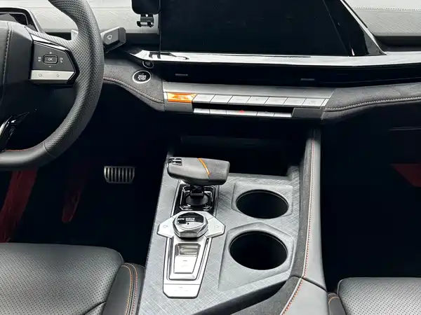 Changan UNI-V 2023