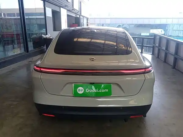 NIO ET5 2023