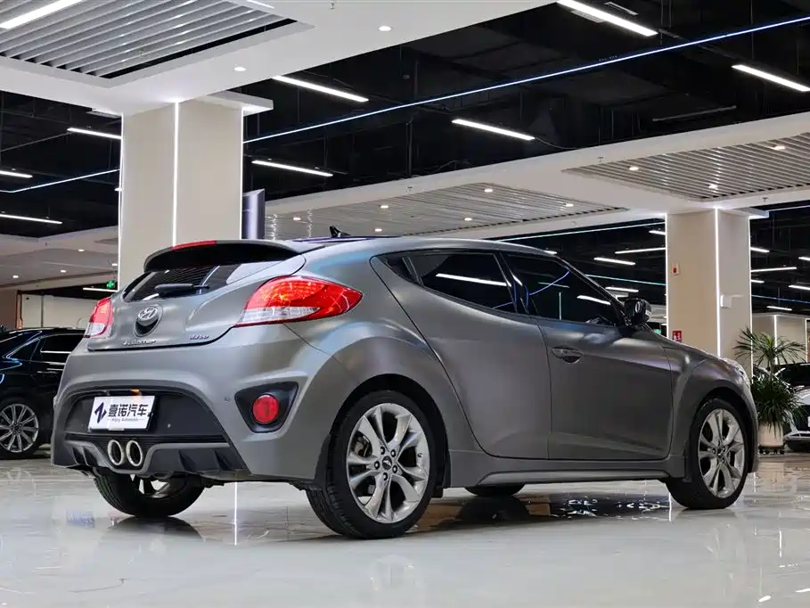 Hyundai Veloster 2015 — фото 14