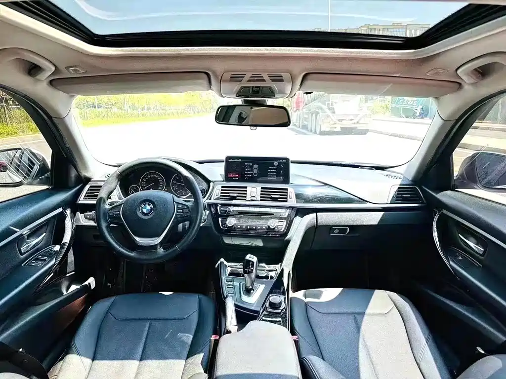 BMW 3 Series 2016