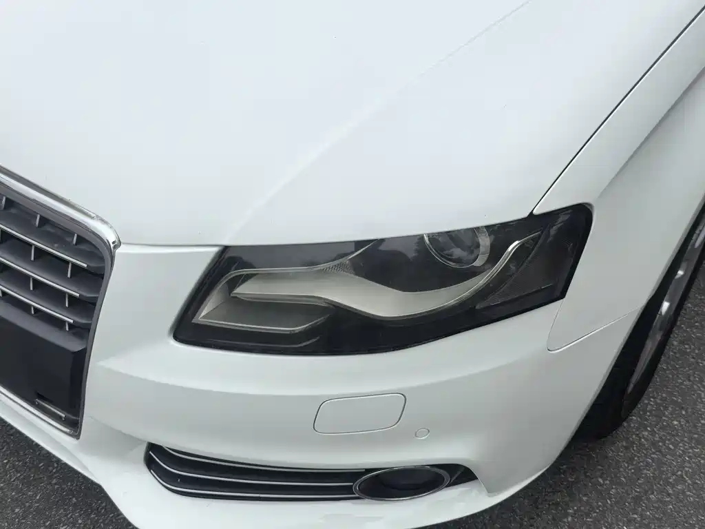 Audi A4L 2011