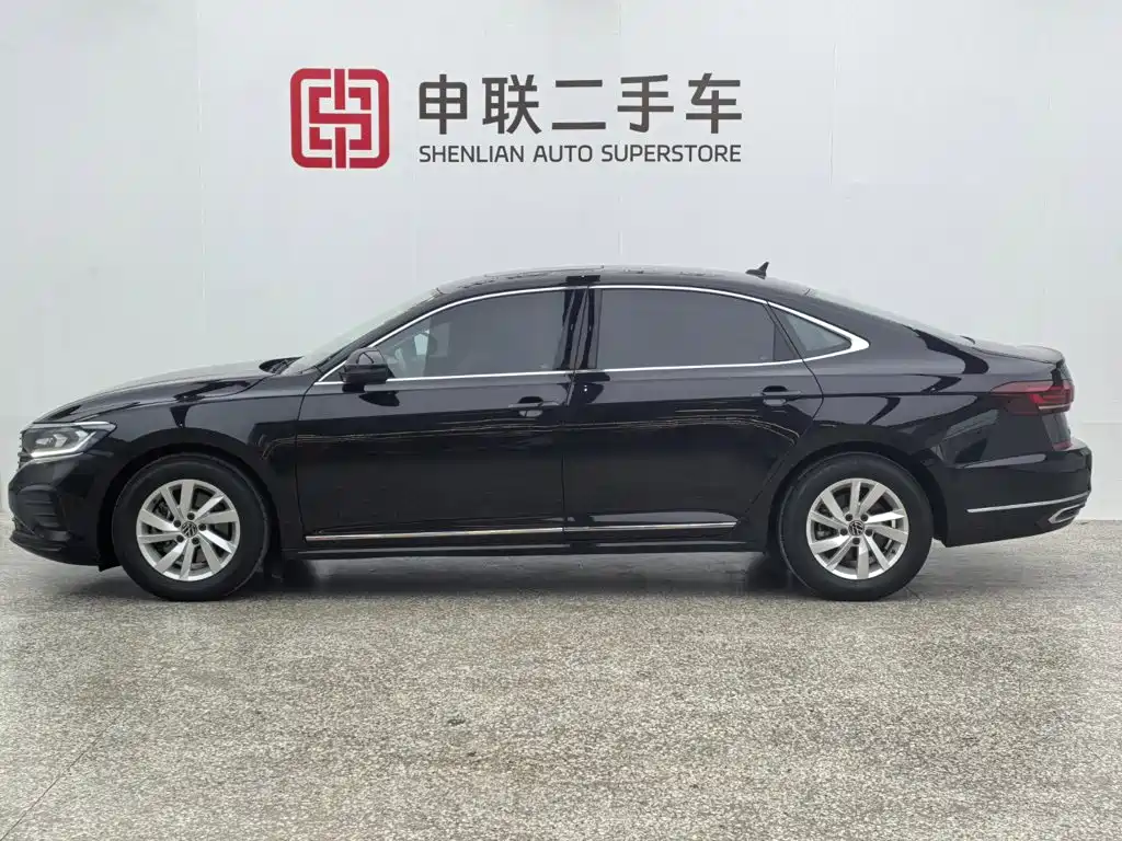 Volkswagen Passat 2025