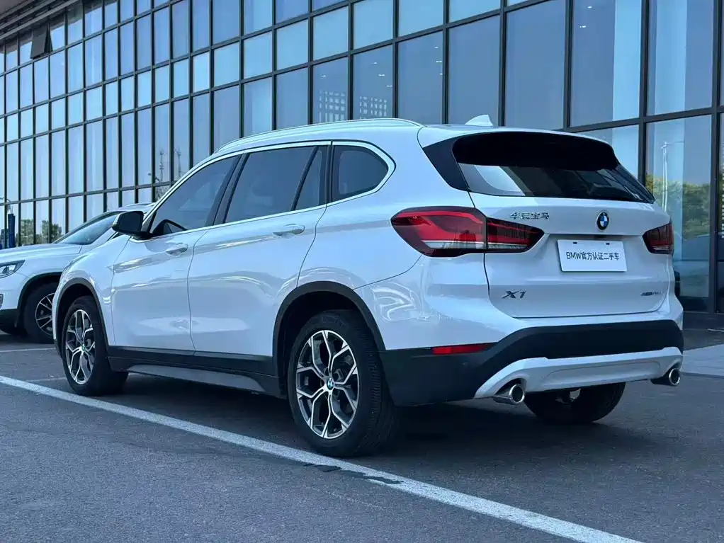 BMW X1 2022 — фото 15