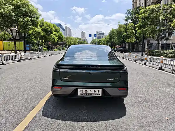 Geely Galaxy Starshine 8 2025