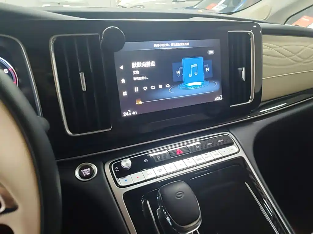 GAC Trumpchi M8 2022 — фото 13