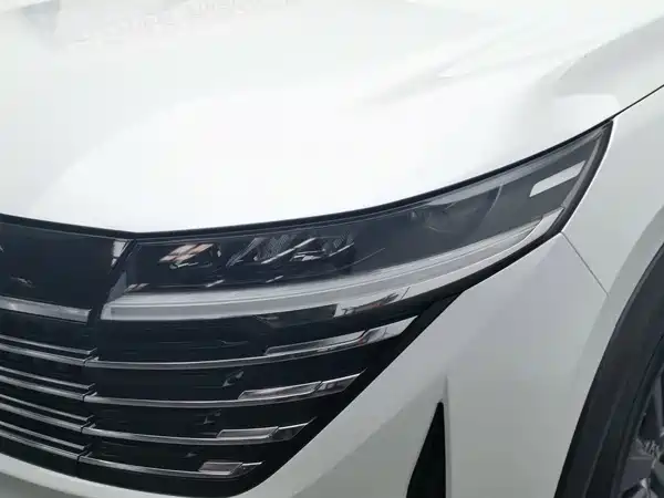 Nissan Explore The Land 2024