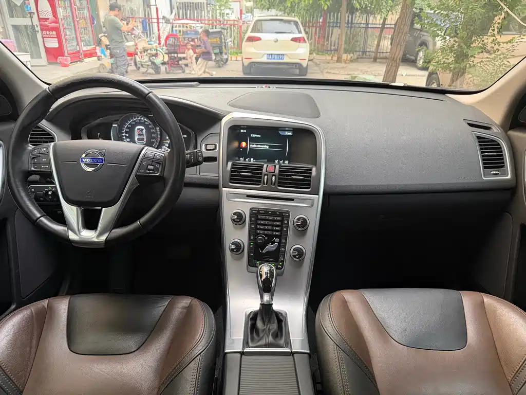 Volvo XC60 2016