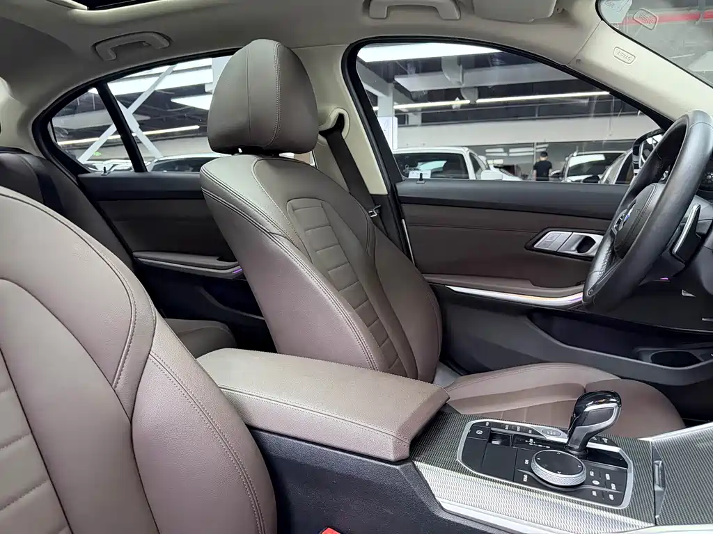 BMW 3 Series 2020 — фото 17