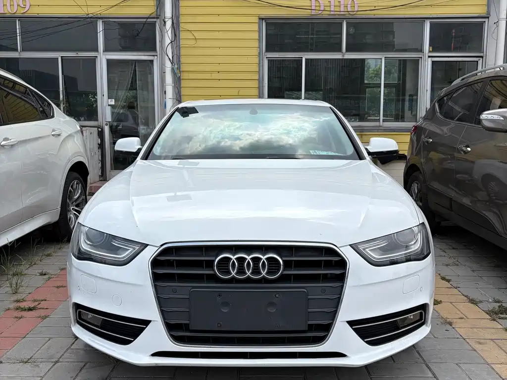 Audi A4L 2014