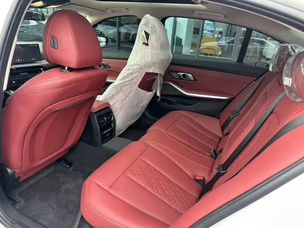 BMW 3 Series 2025