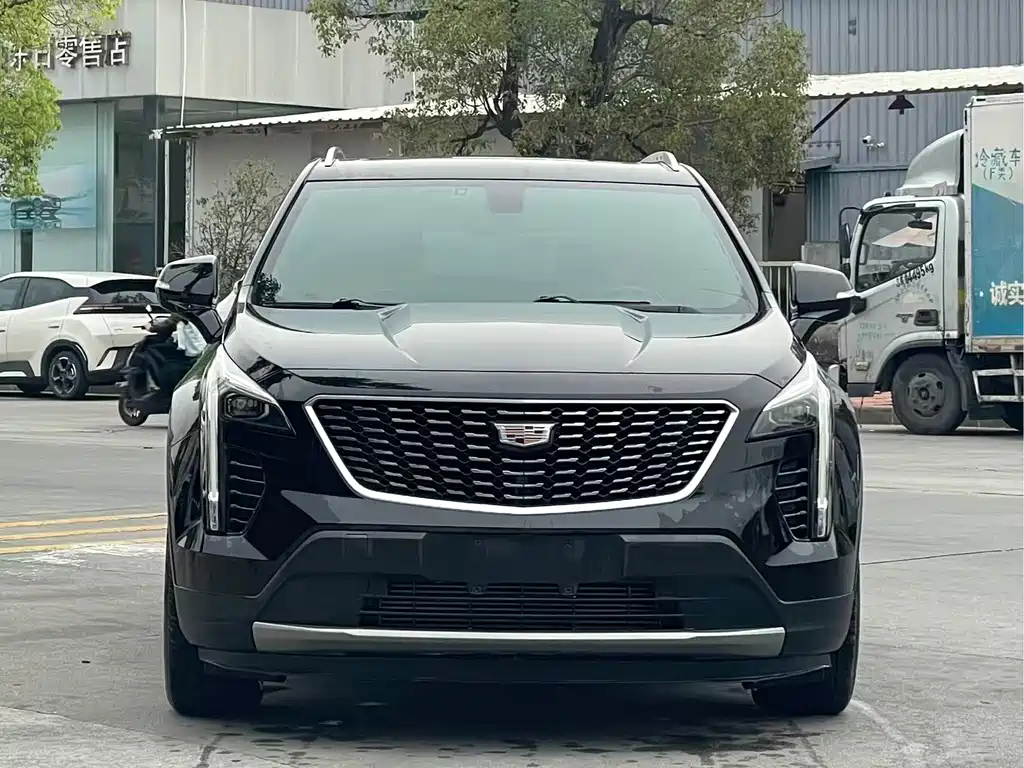 Cadillac XT4 2019 — фото 2