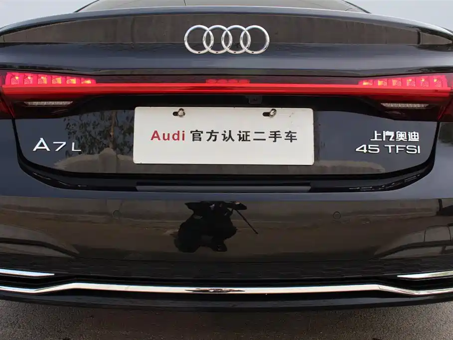 Audi A7L 2024 — фото 14