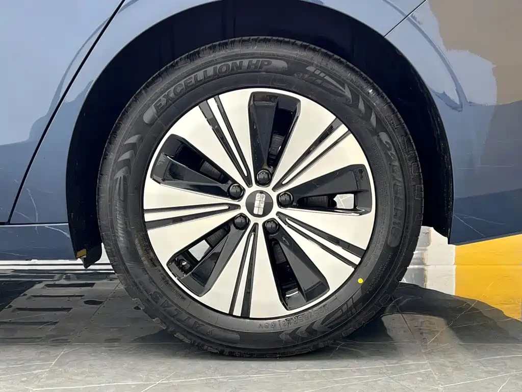 Geely Galaxy A7 EM 2026 — фото 27
