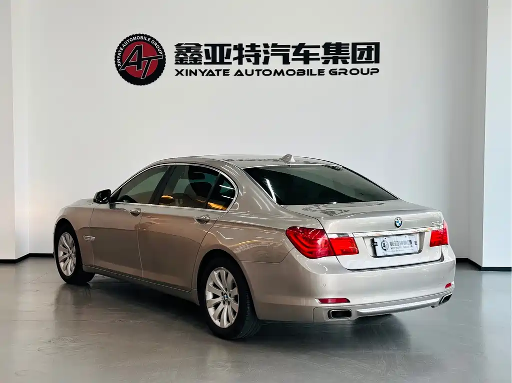 BMW 7 Series 2012 — фото 4