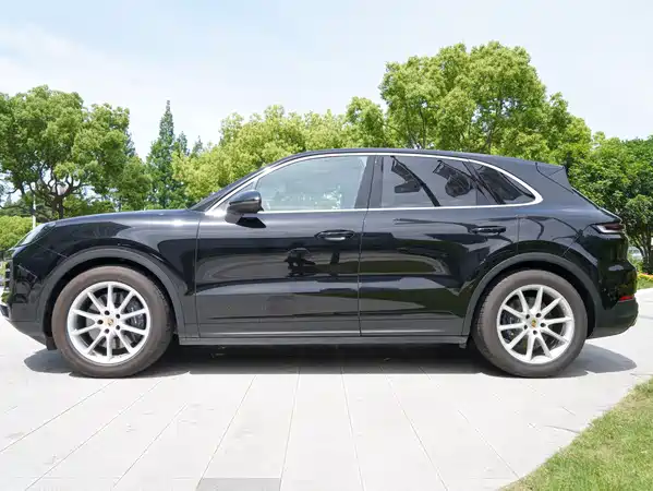 Porsche Cayenne 2024