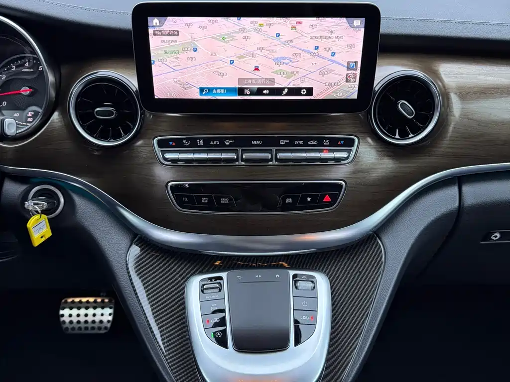 Mercedes-Benz V-Class 2022 — фото 14